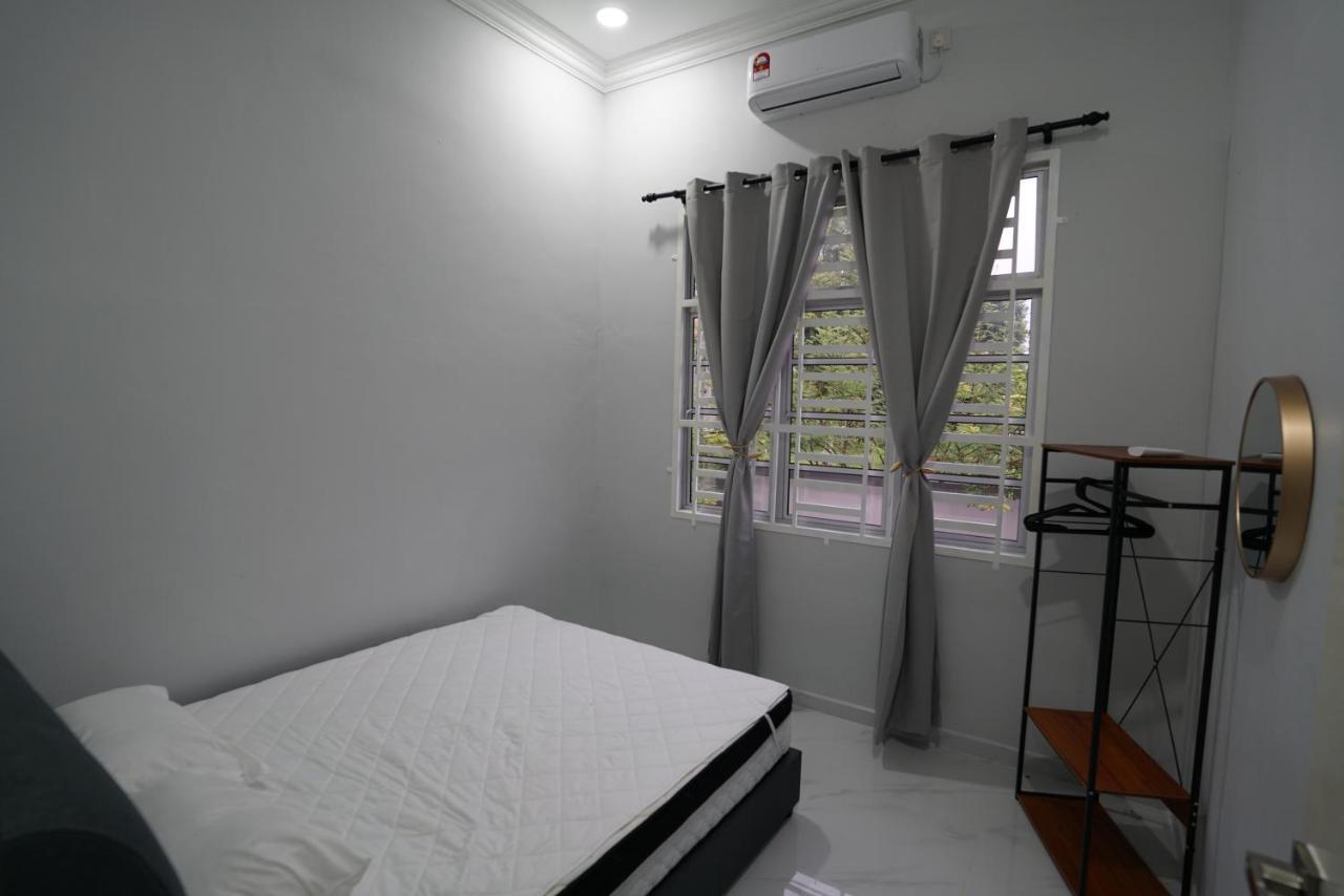 Badok Chomey Homestay Tok Jembal Kampong Tanjong Gelam Exterior photo